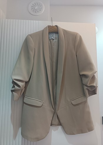 Zara Bej Kolu Buzgulu Yaka Blazer Ceket