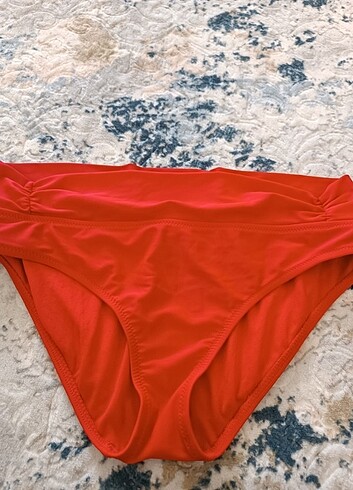 l Beden kırmızı Renk Penti bikini altı 