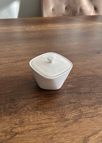 Modern Klasik Beyaz Kapaklı Küçük Kase - Görsel 2