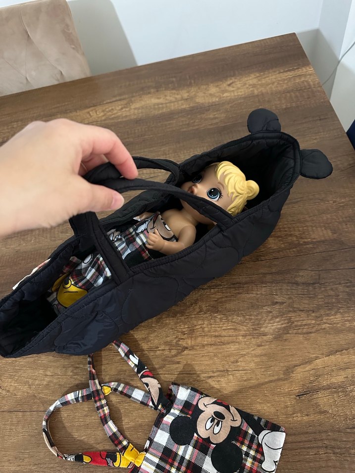 Siyah Mickey Desenli Bebek Taşıma Çantası - Görsel 4