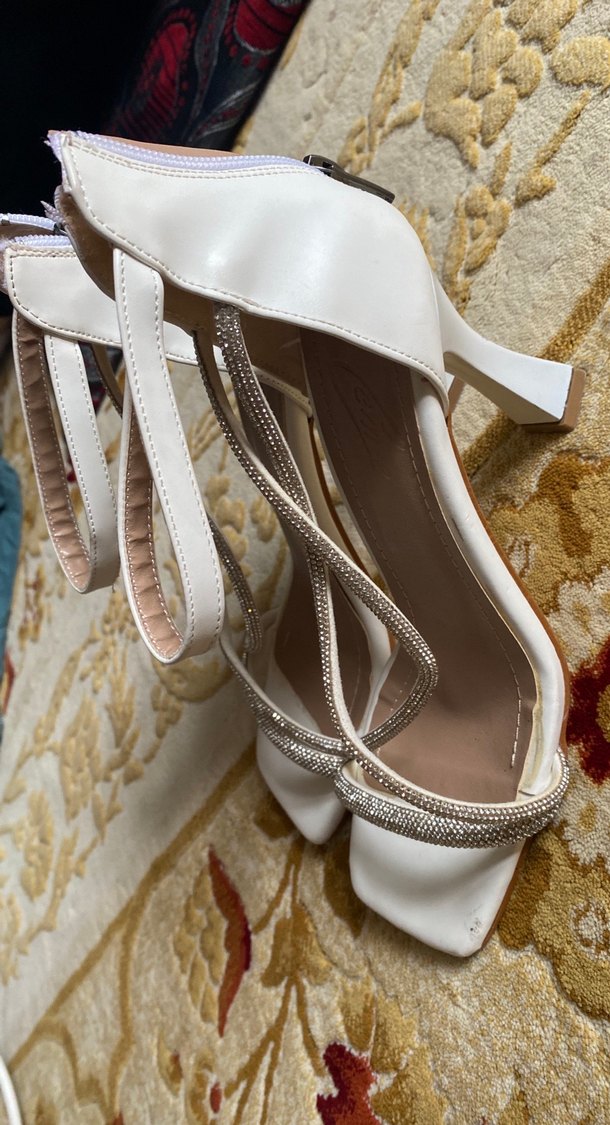 Beyaz Yılan Desenli Tokalı Stiletto - Görsel 5