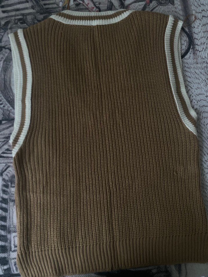 V Yaka Triko Süveter - Görsel 2