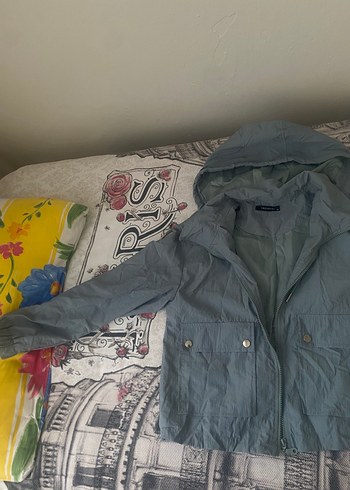 Kapşonlu yağmurluk - Görsel 2