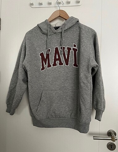 Mavi kapşonlu sweat