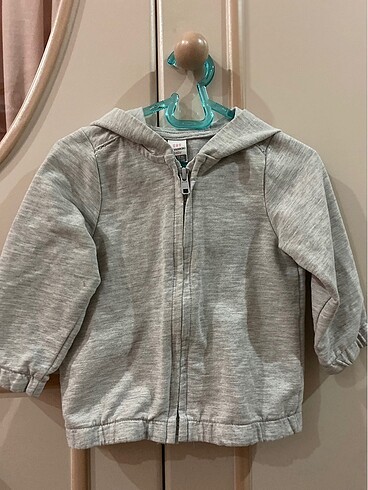 Kapşonlu sweat