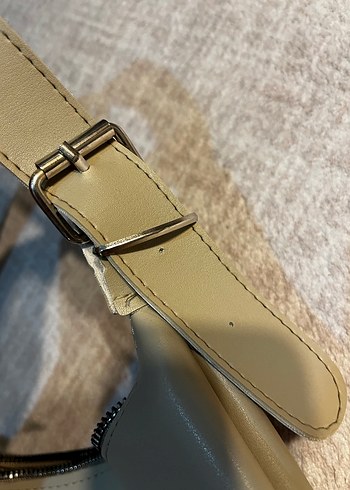  Beden Prada milano kol çantası