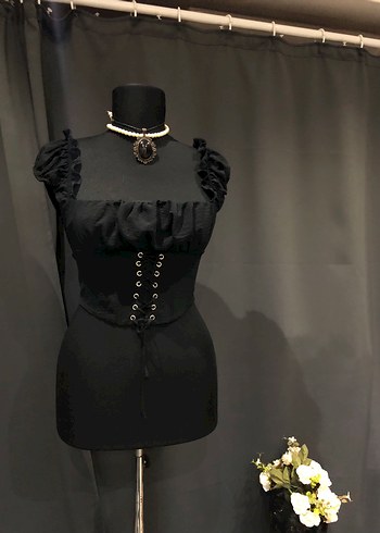 s Beden Siyah Deri Nakışlı Gotik Mini Büstiyer