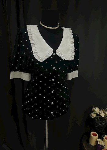 Siyah Puantiyeli, Düğmeli Kısa Kollu Bluz - Görsel 3