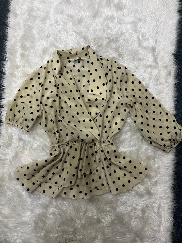 Puantiye Desenli V Yakalı Kadın Bluz - Görsel 2