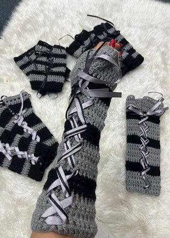 Gri Örgü Gotik Kadın Eldiveni - Görsel 3