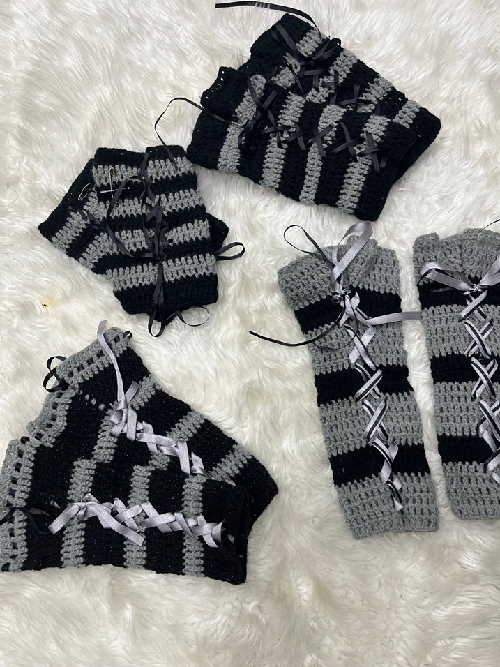 Gri Örgü Gotik Kadın Eldiveni - Görsel 4