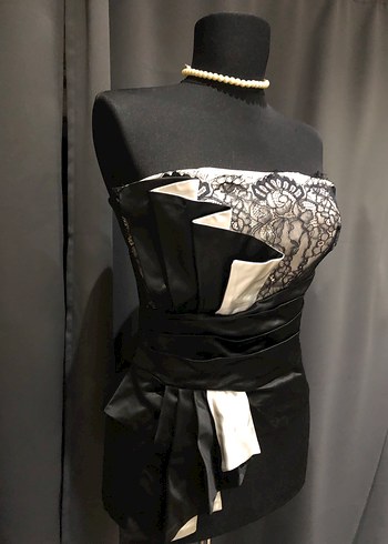 Siyah Dantel Detaylı Straplez Mini Büstiyer - Görsel 3