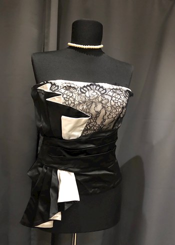 Siyah Dantel Detaylı Straplez Mini Büstiyer - Görsel 6