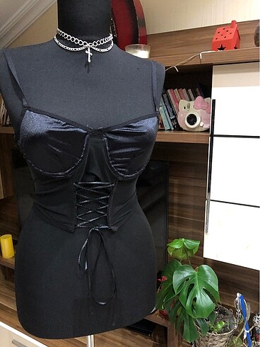 m Beden Gothic