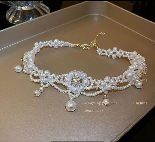 Şık inci choker