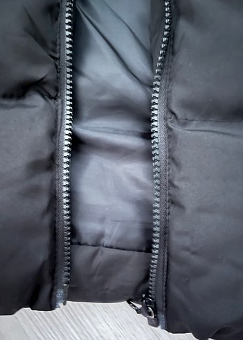 Siyah Kapüşonlu Kadın Kışlık Mont - Görsel 7