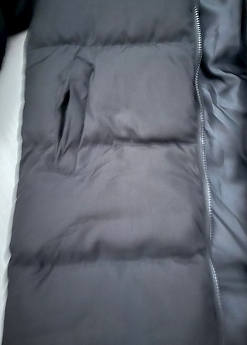 Siyah Kapüşonlu Kadın Kışlık Mont - Görsel 6