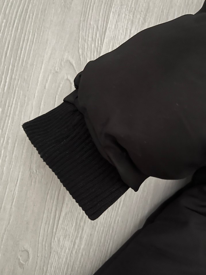 Siyah Kapüşonlu Kadın Kışlık Mont - Görsel 4