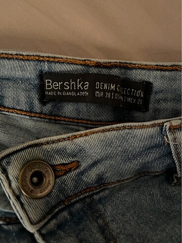 38 Beden bershka kot şort
