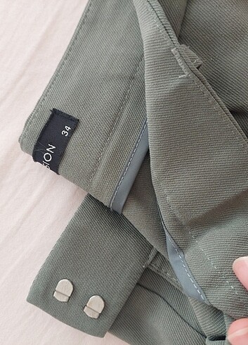 LC Waikiki Haki yeşili pantolon