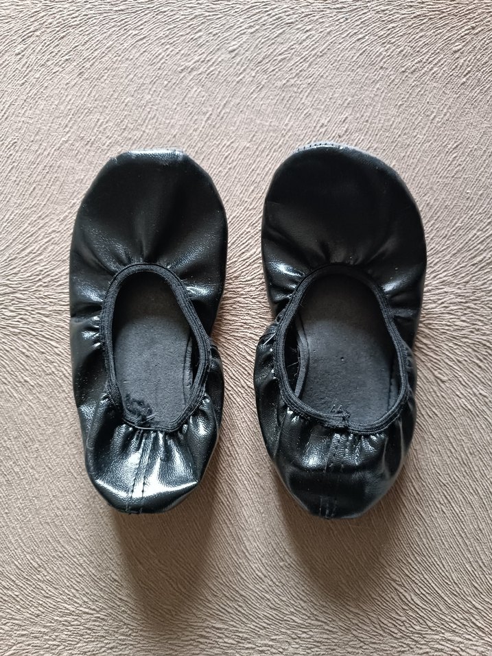 29-30 no,tabanı 20 cm,PİSİPİSİ, Siyah Lastikli Bale Ayakkabısı - Görsel 2