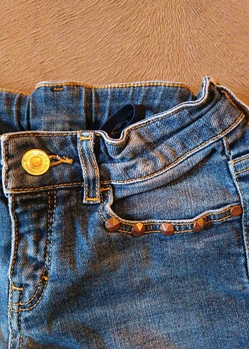 ZARA,5-6 YAŞ, Kız Denim Şort, Tarz,Yepyenidir,icten lastikli  - Görsel 6