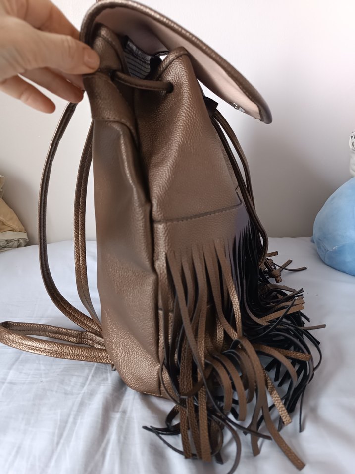 Kadın Sırt Çantası, püsküllü model, genel olarak görüldüğü gibi - Görsel 4