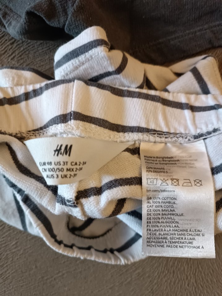 3 yaş,H&M,Kız Çocuk Gri ve Çizgili Pamuklu Şort, Yepyenidir  - Görsel 3