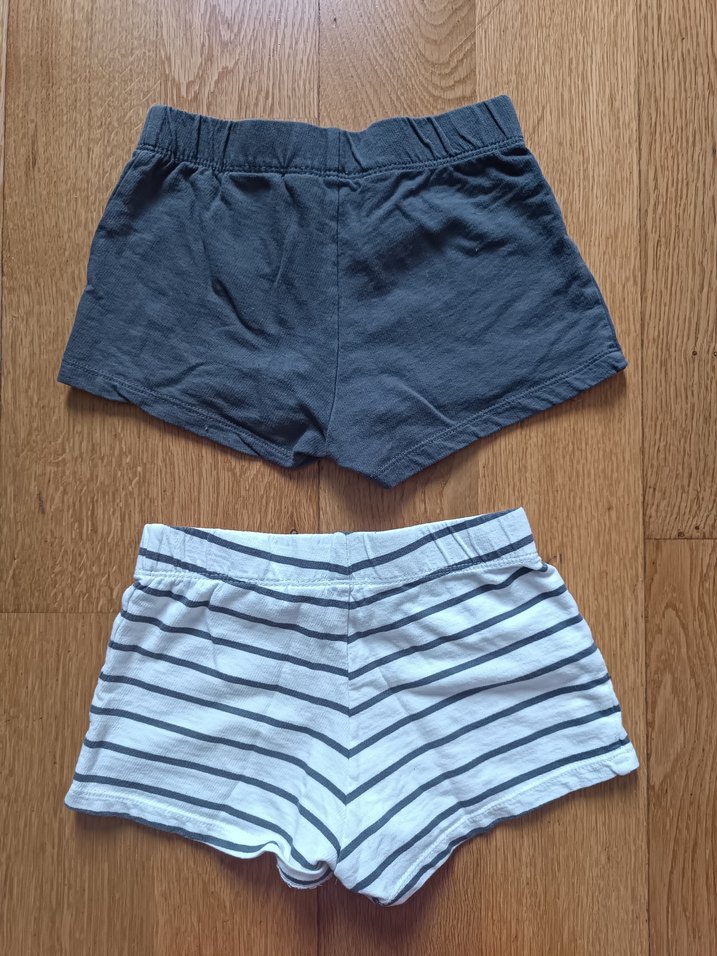 3 yaş,H&M,Kız Çocuk Gri ve Çizgili Pamuklu Şort, Yepyenidir  - Görsel 2