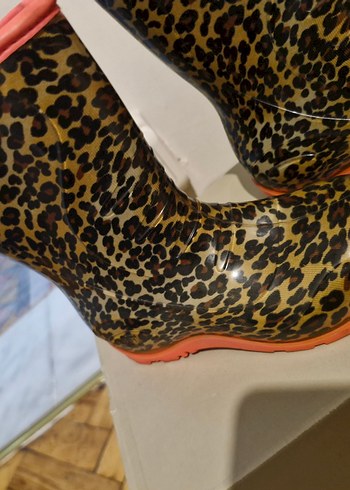 Kız Çocuk Leopar Desenli Lastik Botlar - Görsel 2