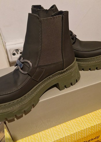 Tokalı haki Platform Kadın Bot - Görsel 3