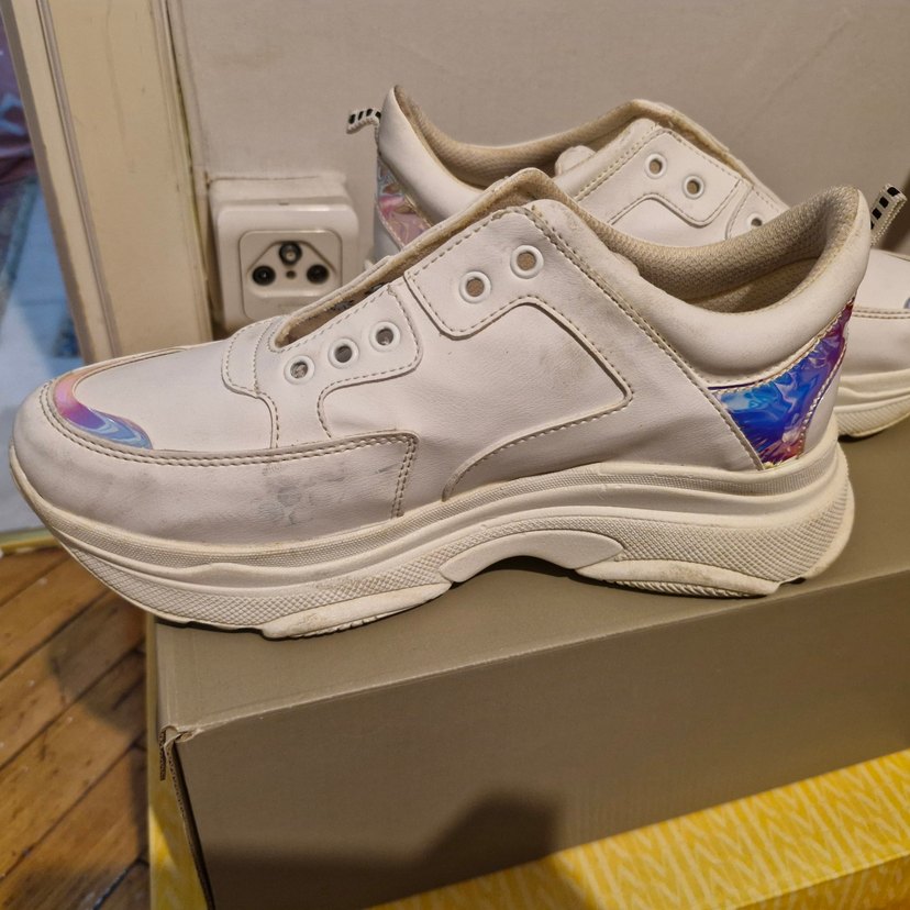 Beyaz Platform Topuklu Bağcıksız Spor Ayakkabı - Görsel 2