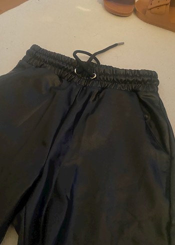 Deri Siyah Kadın Pantolon - Görsel 2