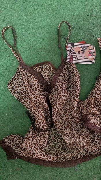 m Beden Leopar pijama takımı
