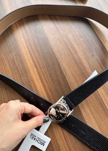 Michael Kors Siyah Deri Kemer