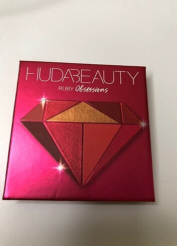 Huda beauty far paleti