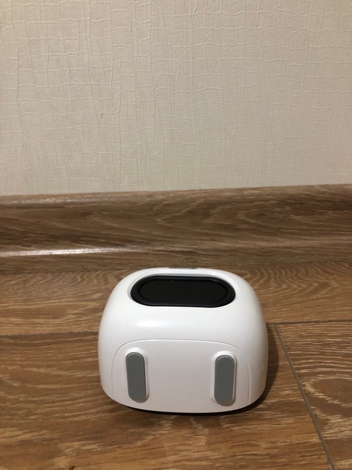 Renkli Işıklı Beyaz Kablosuz Müzik Sistemi - Görsel 4