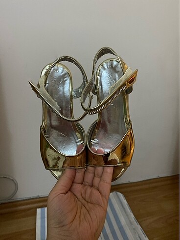 30 Beden altın Renk Kız çocuk gold özel gün ayakkabısı
