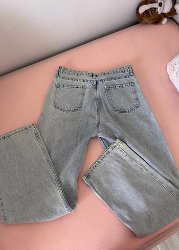 Açık Mavi Yırtık Detaylı Midi Boy Kadın Kot Pantolon - Görsel 4