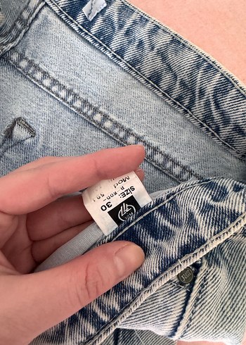 Açık Mavi Yırtık Detaylı Midi Boy Kadın Kot Pantolon - Görsel 3