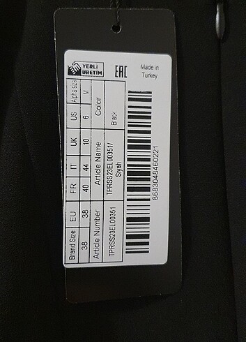 38 Beden Trendyolmilla siyah taşlı elbise