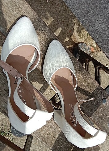 35 Beden Beyaz topuklu ayakkabı 