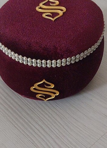 Hatme taşı kutusu