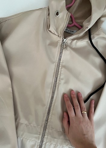 Zara Bej Kapüşonlu Kadın Ceket