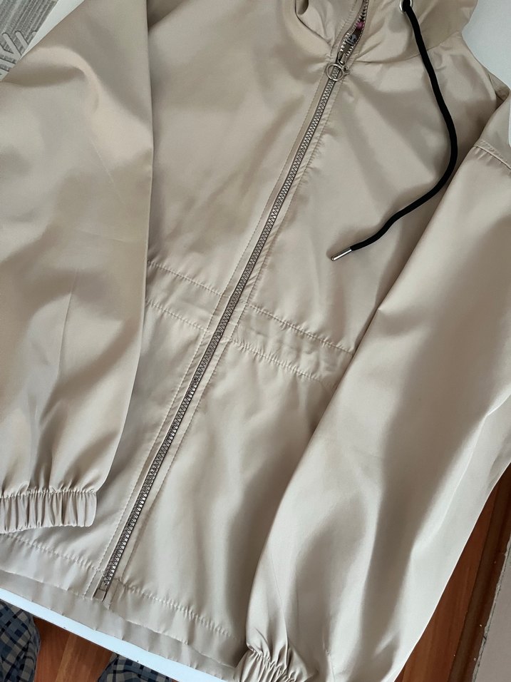 Bej Kapüşonlu Kadın Ceket - Görsel 2