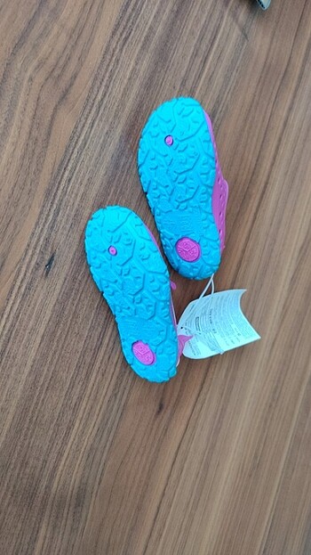 22 Beden Decathlon Kız Çocuk Deniz Ayakkabısı