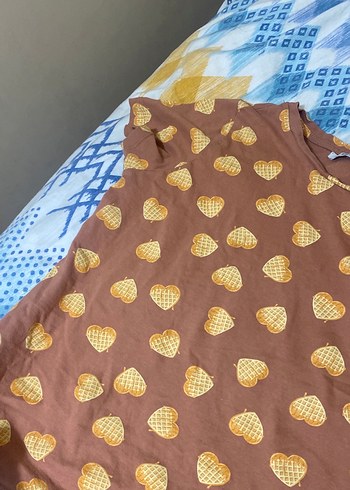 Baskılı Kahverengi Kadın Tişört - Görsel 3