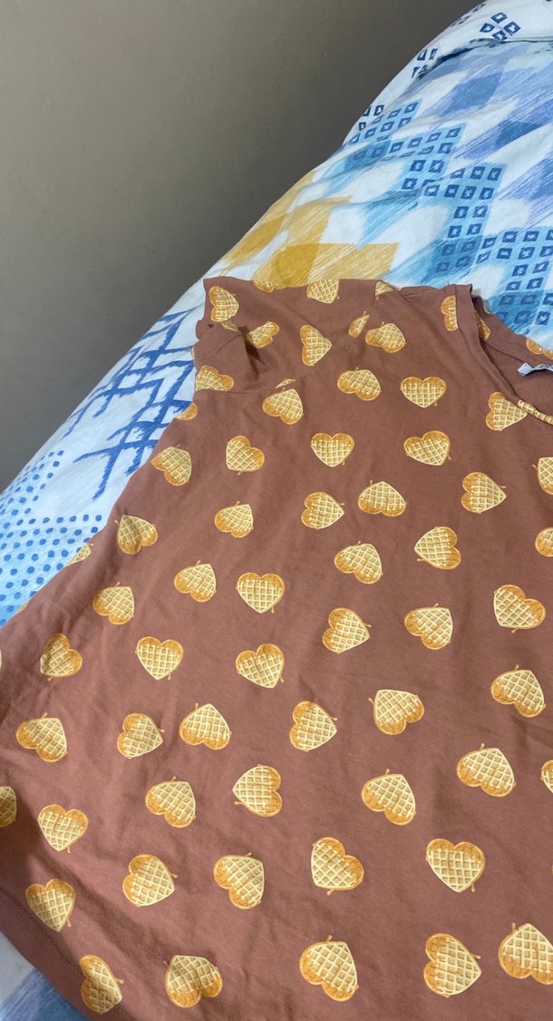 Baskılı Kahverengi Kadın Tişört - Görsel 3