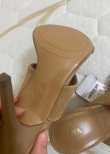 Zara Bej Süet Stiletto Topuklu Terlik