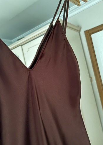 m Beden kahverengi Renk Saten Dokulu V Yaka Kahverengi Uzun Elbise